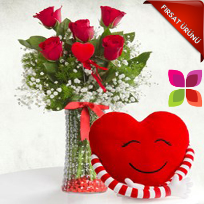 Cam Arajman  ve Kalpli Yastık